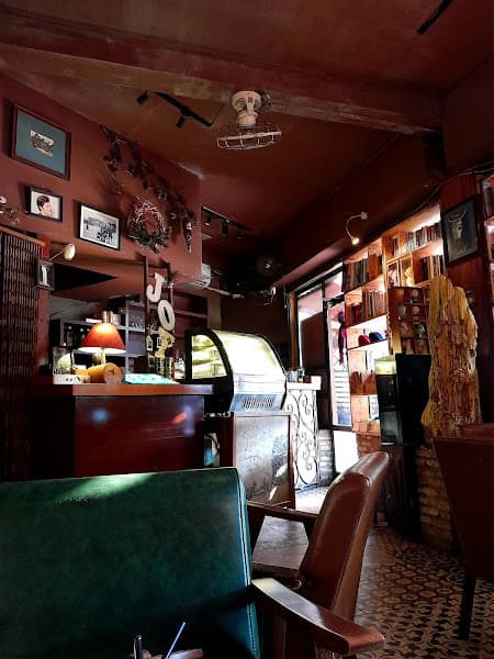 Hình ảnh Chiêu Cafe Sách - 3