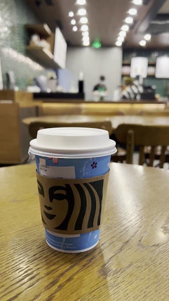 Hình ảnh Starbucks Saigon Centre - 3