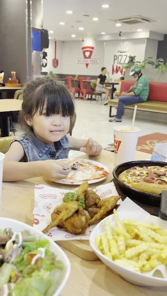 Hình ảnh Pizza Hut Huỳnh Tấn Phát D7 - 2
