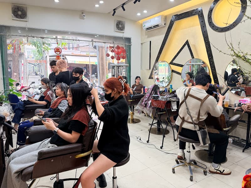Hình ảnh A Vòong Hair Salon - Chăm Sóc Tóc Chuyên Nghiệp Tân Phú, Hồ Chí Minh - 2