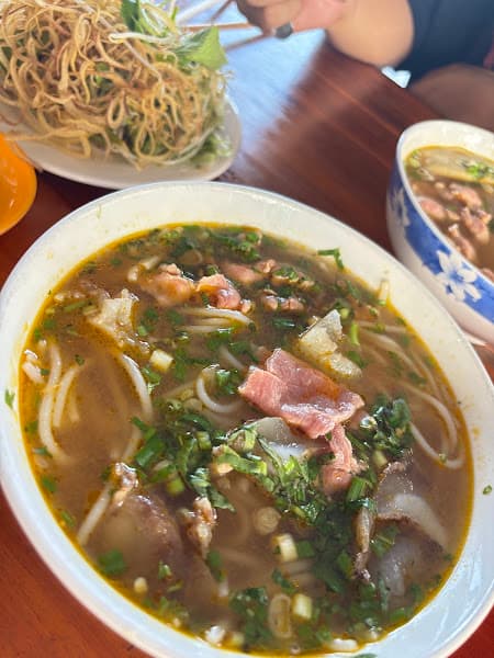 Hình ảnh Bún bò Huế Bà Tư - 2