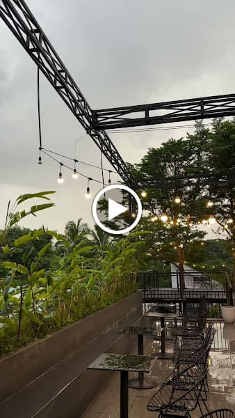 Hình ảnh MAP Bistro Cafe - 2