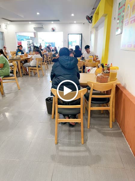 Hình ảnh Cơm Gà Gia Vĩnh - Cơm Chiên Giòn Ngon - Âu Cơ, Liên Chiểu - 3