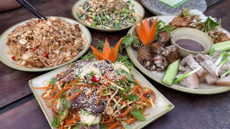 Hình ảnh Cáo Restaurant (Nhà hàng cơm gia đình) - 2