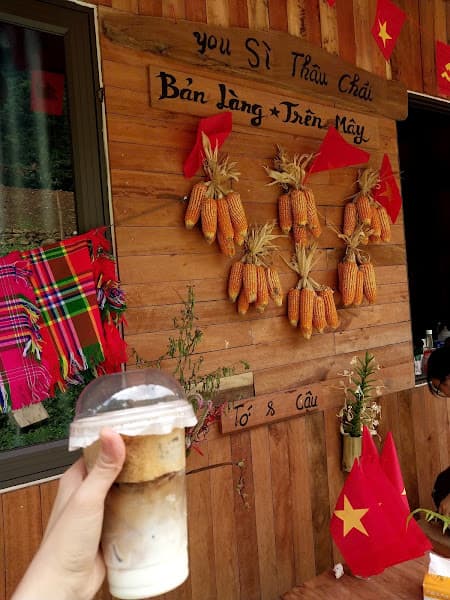 Hình ảnh Quán cafe bỏ phố lên đây - 3