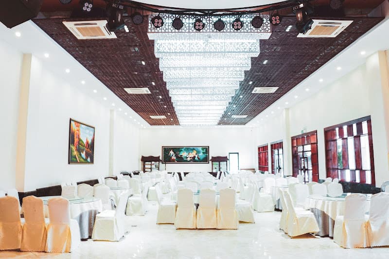 Nhà Hàng Vũ Bảo TP Ninh Bình