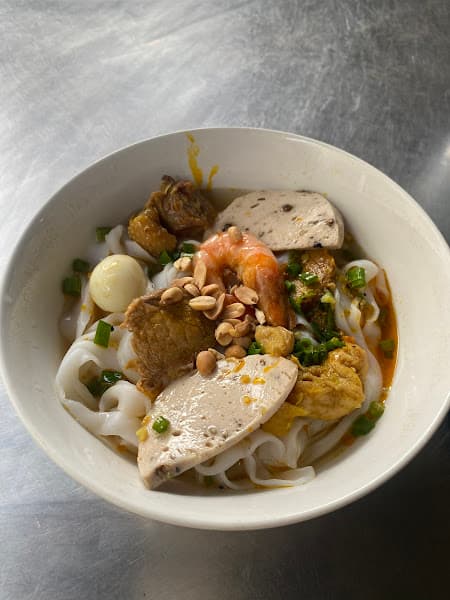 Quán Ăn Quảng Ngãi Chú Đạo