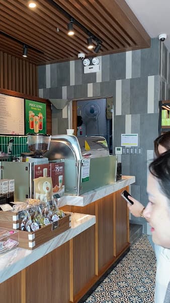Hình ảnh Phuc Long Coffee & Tea Holiday Inn Cong Hoa - 3