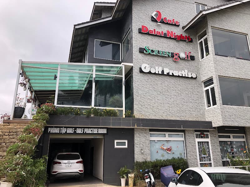 Dalat Golf Cafe - Cafe ngắm view toàn cảnh thành phố Đà Lạt