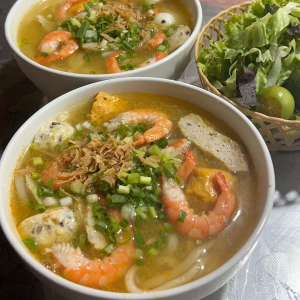 Hình ảnh Bánh canh Bà Tốt ( Đặc sản Bình Định ) - 2