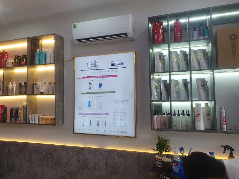 Hình ảnh HairLY Salon Tóc Thủy Nguyên - 3