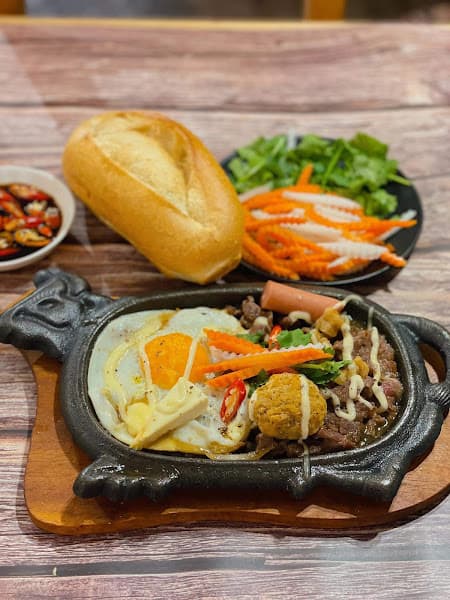 Hình ảnh Vỹ Dạ Quán - Bánh mì xíu mại, sữa đậu nành - 3