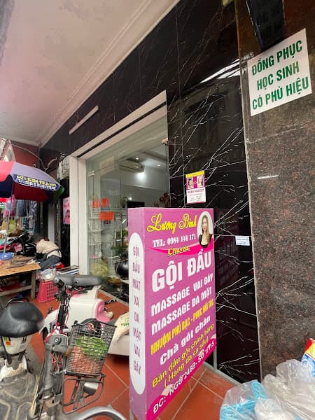 Hình ảnh Lương Bình gội đầu làm Nail - 6