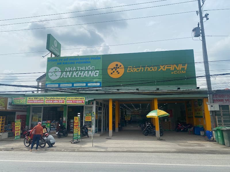 Siêu thị Bách hóa XANH Ấp Khu Phố