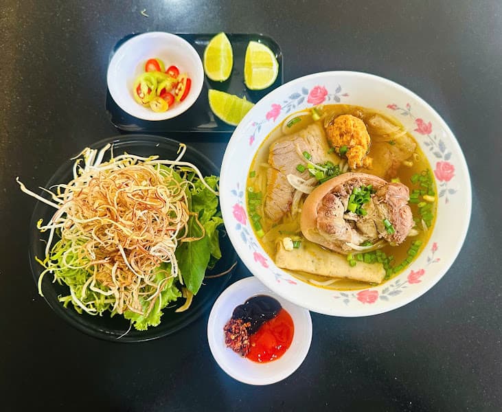 Hình ảnh Bún Bò Huế Ngự Bình - Ban Mê - 3