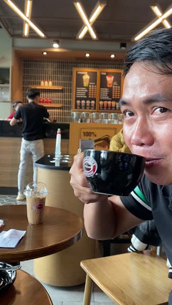 Hình ảnh Highlands Coffee Pearl Plaza - 2