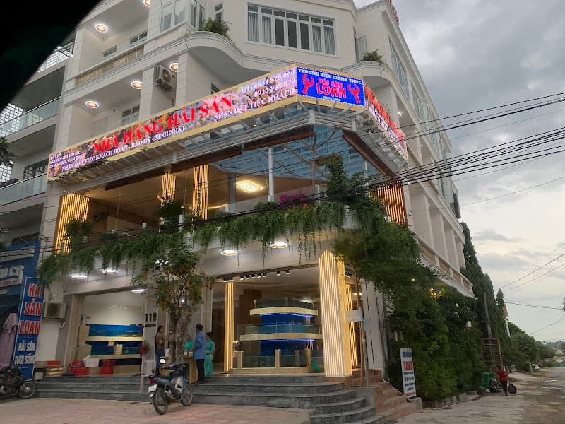 Nhà Hàng Hải Sản Loan ( CÔNG TY TNHH HẢI SẢN LOAN )