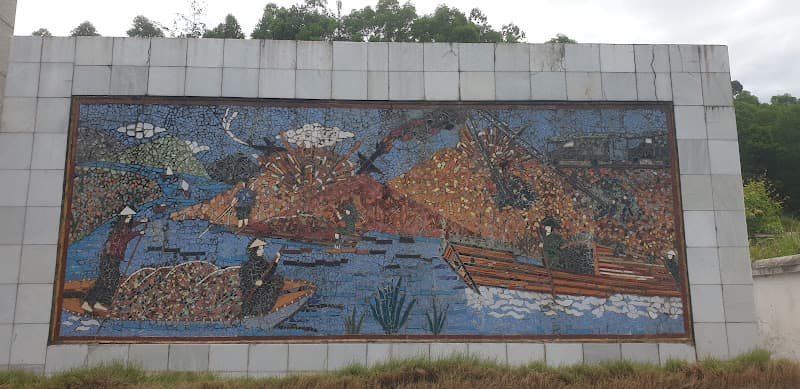 Hình ảnh Đài Tưởng niệm Kênh Nhà Lê - 3