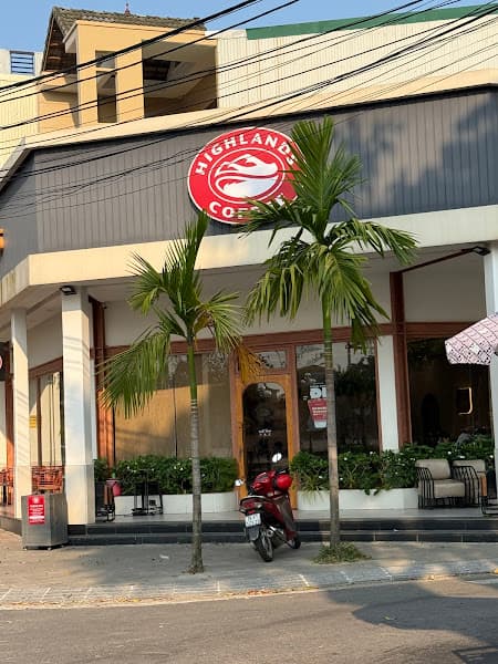 Hình ảnh HIGHLANDS COFFEE 71 TRƯƠNG QUANG GIAO - 2