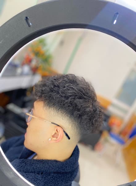 Hình ảnh Cắt Tóc Nam SKY Điện Biên - 3