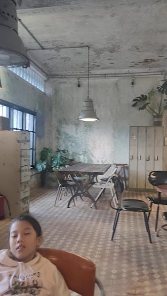 Hình ảnh Đề-Pô Cafe - 2