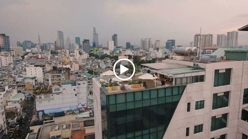 Hình ảnh Banana Mama Rooftop Bar & Kitchen Saigon - 3