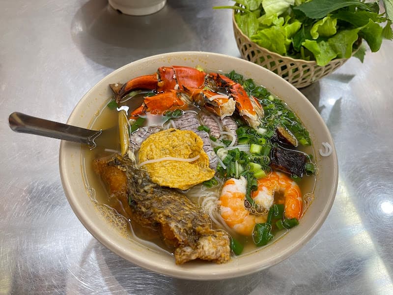 Hình ảnh Hoàng Linh Quán- Bún hải sản - Bún cá chấm - 2