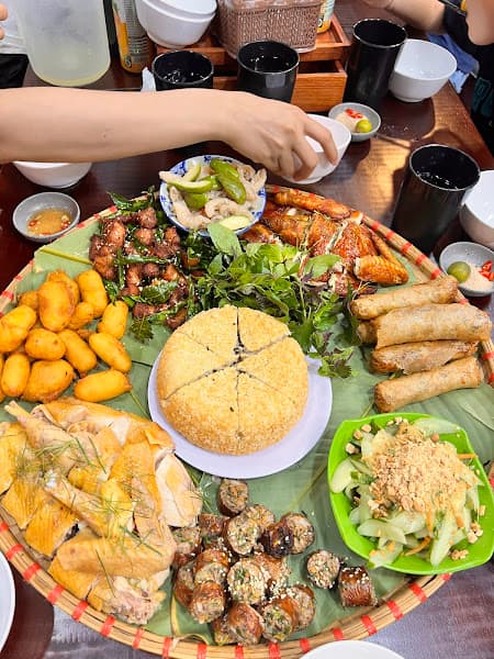 Hình ảnh Nhà Hàng Bon Bon - Tuyệt Đỉnh Gà Ngon - 3