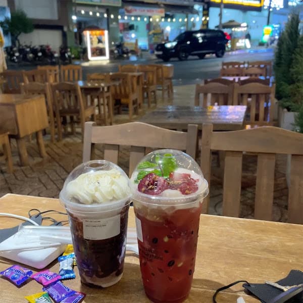 Hình ảnh Tiệm Cafe Bàn Gỗ - 3