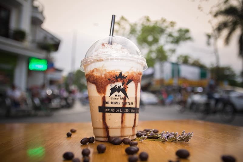 Hình ảnh DMZ Bar & Restaurant - 4