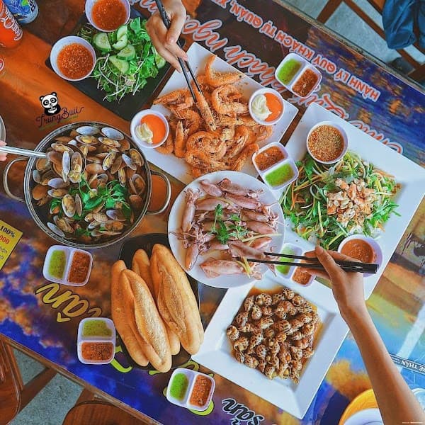 Hình ảnh Nhà Hàng Hải Sản Bé Thân - Lăng Cô - 5