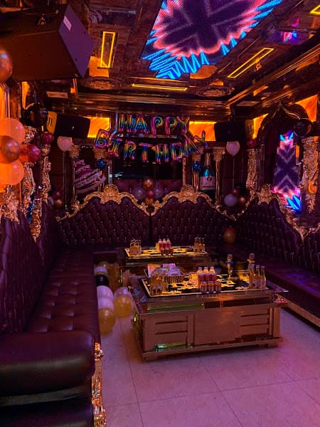 Hình ảnh Karaoke Deluxe - 4