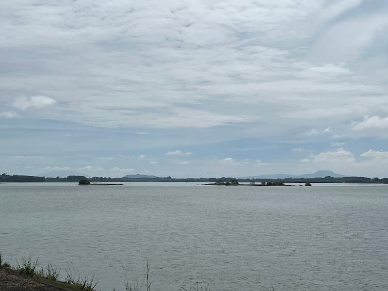 Hình ảnh Du lịch cắm trại hồ Trị An - 4