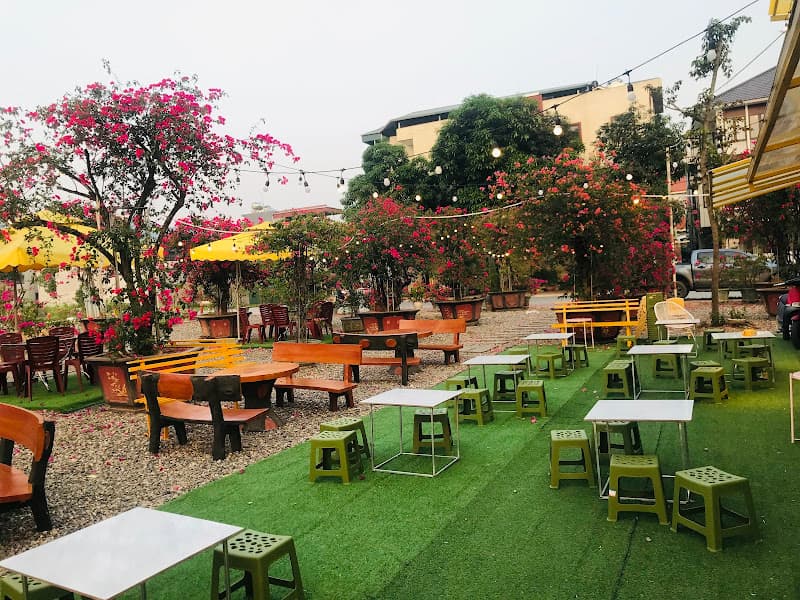 Ảnh bìa Full House Tiến Nguyễn