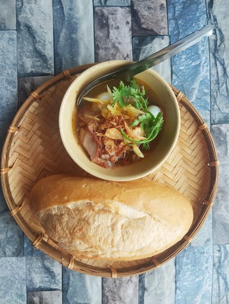 Hình ảnh NÍ ƠI! Bánh mì nha! - 2