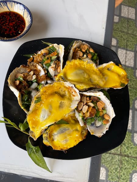 Hải sản Huyền Trần