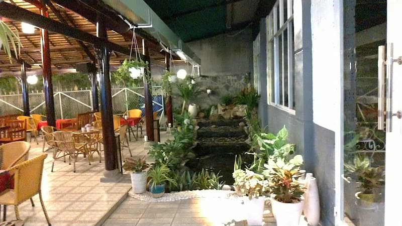 Hình ảnh Coffee Nhà Đèn - 3