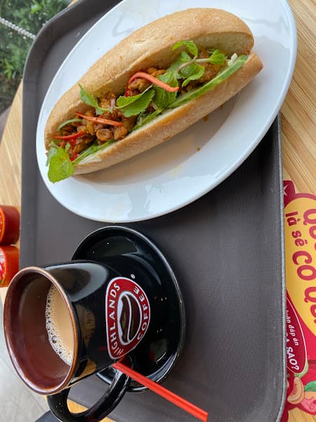 Hình ảnh Highlands Coffee Vincom Cẩm Phả - 2