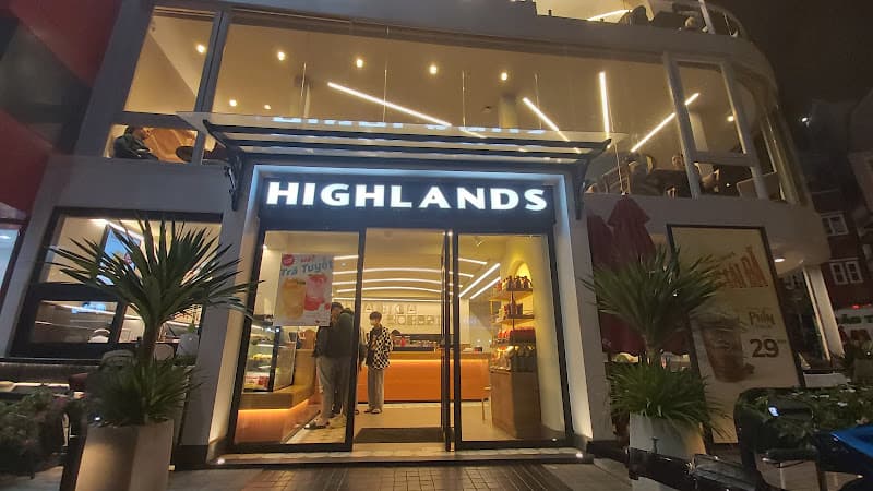 Highlands Coffee Bui Thi Xuan DL