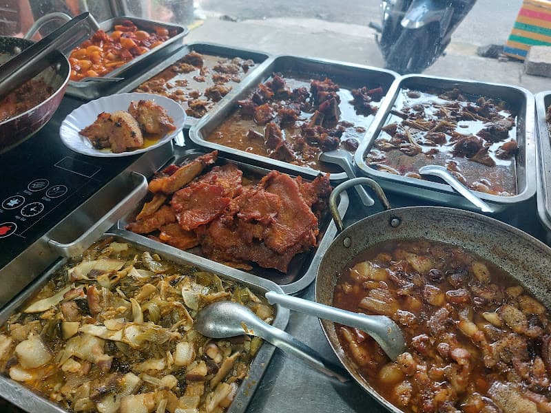 Ảnh bìa Cơm gà xối mỡ Phương