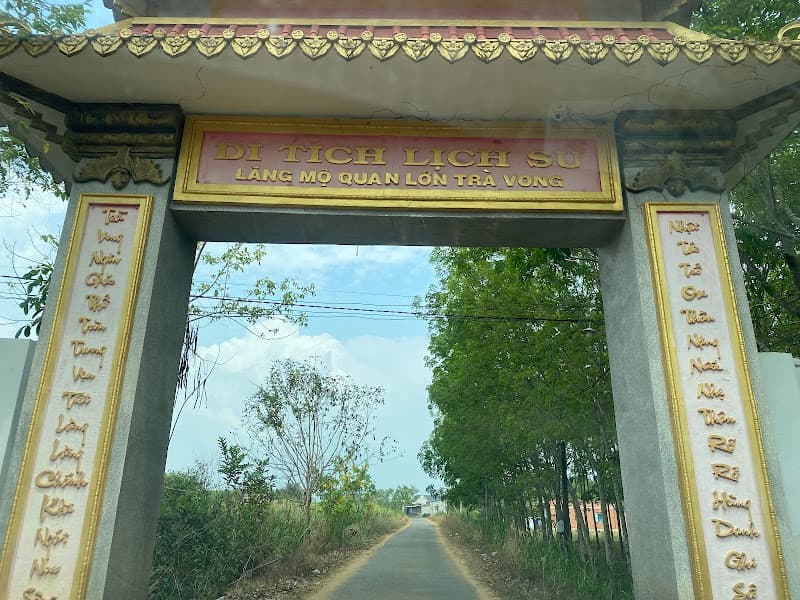 Hình ảnh Di Tích Mộ Quan Lớn Trà Vong - 3