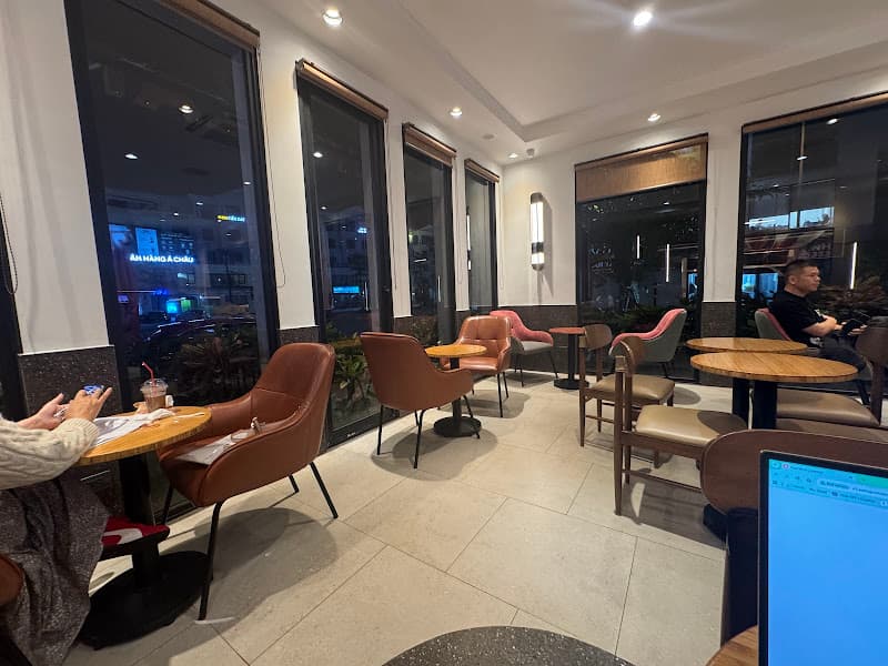 Hình ảnh Highlands Coffee Water Front - 3