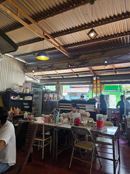 Hình ảnh Cơm Lam - Gà Nướng - Cá Tầm - Lẩu Gà Lá É 85 Tô Hiến Thành - 3