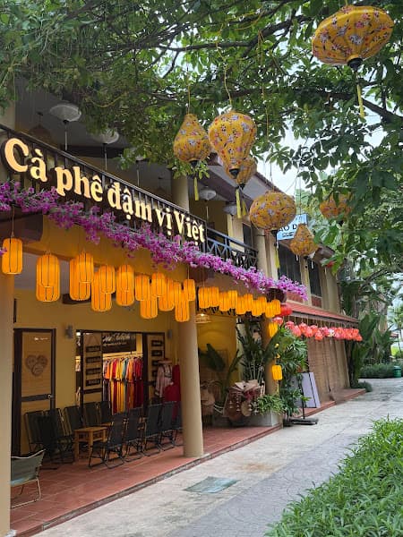 Hình ảnh Cúc Chi - Coffee Áo Dài & Tour Hạ Long - 5