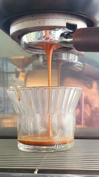 Hình ảnh Máy Pha Cà Phê - Cà Phê Rang Xay Cần Thơ - 3