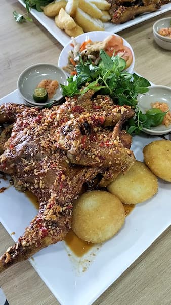 Hình ảnh Quán ăn Nhà Ngói - 3
