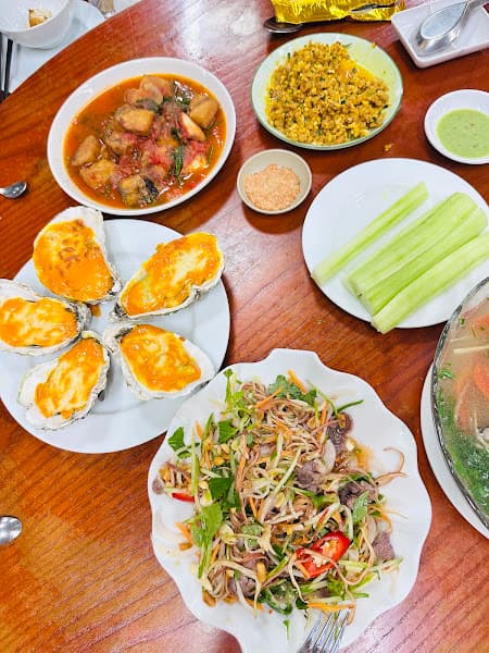 Hình ảnh Nhà Hàng Hải Sản Madam Mai - 2