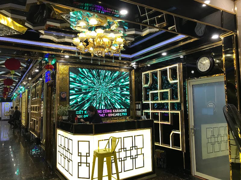 Karaoke KINGDOM ( Pha Lê )