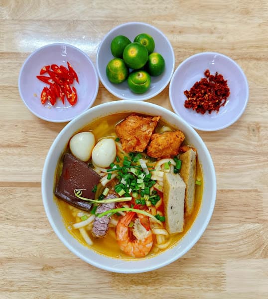 Hình ảnh Bánh canh chả cua Huế A Lớn - 4