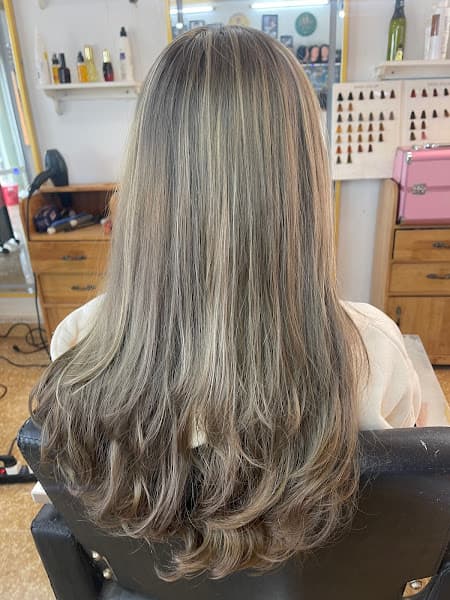 Hình ảnh SALON ĐỨC ChÍNH - 3